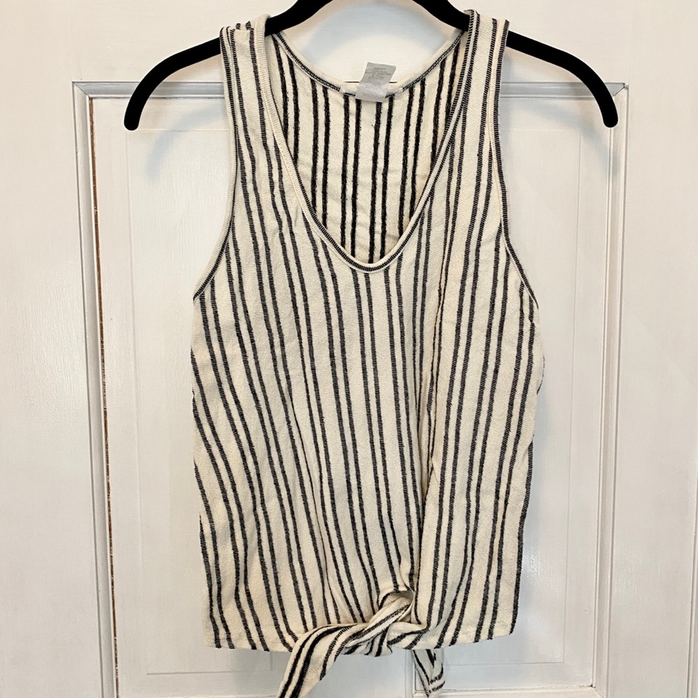 Striped Black and White Tank Top S